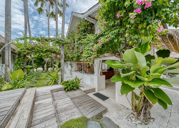 Kalis, 10br, Sleeps 24, Perfect For Groups, Value Seminyak (Bali)