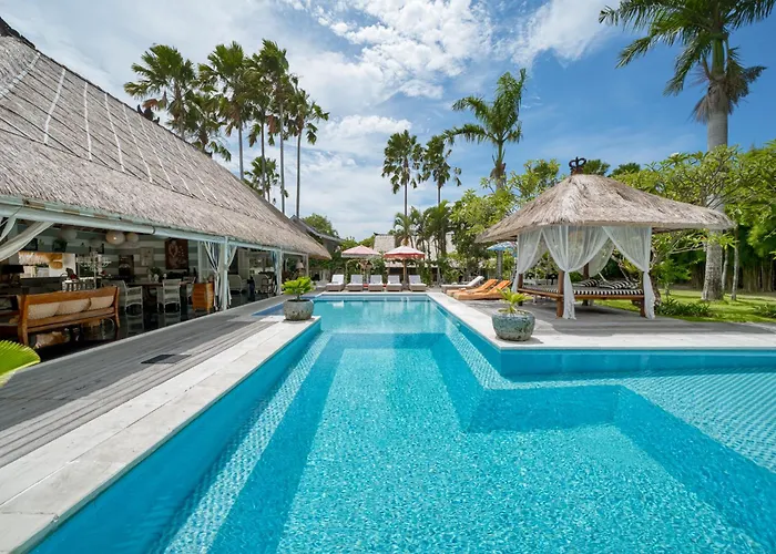 Kalis, 10br, Sleeps 24, Perfect For Groups, Value Villa Seminyak (Bali)