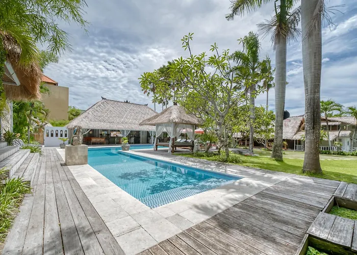 Kalis, 10br, Sleeps 24, Perfect For Groups, Value Villa *