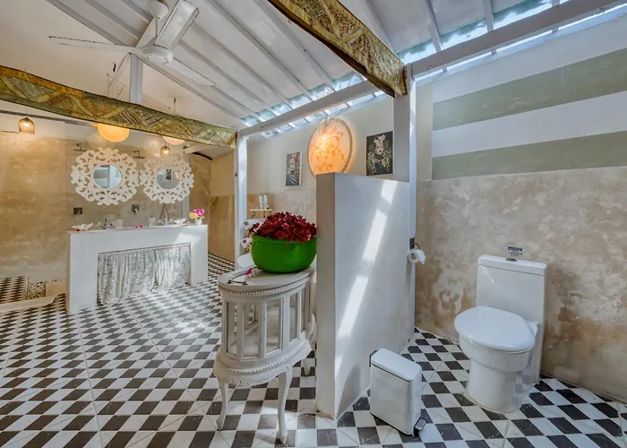 Villa Kalis, 10br, Sleeps 24, Perfect For Groups, Value *