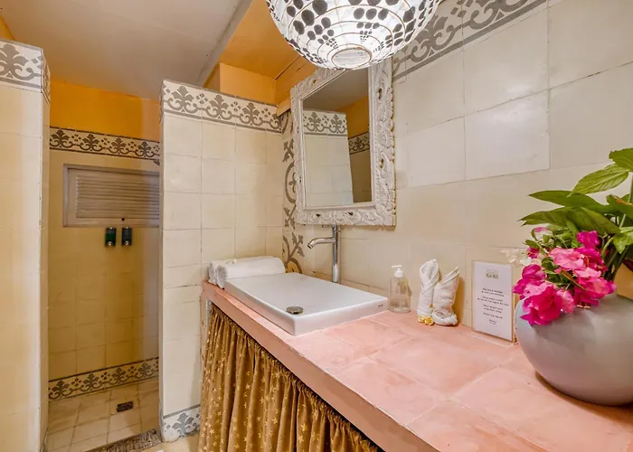 Kalis, 10br, Sleeps 24, Perfect For Groups, Value Villa *